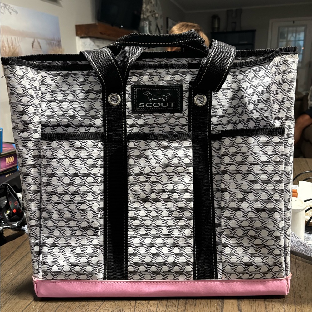 Scout Black and Pink Geometric Tote